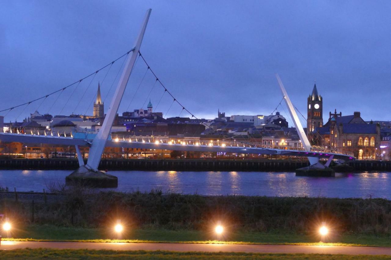 Legenderry B&B Экстерьер фото